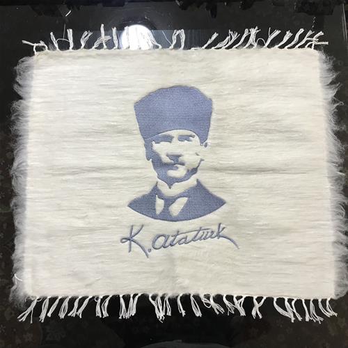 KalpaklI- Resim Dokuma-İşlemeli Atatürk Portresi 50X60 Cm